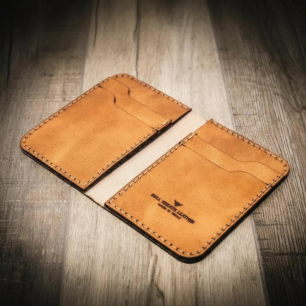 Western Vertical Wallet - Saddle Tan