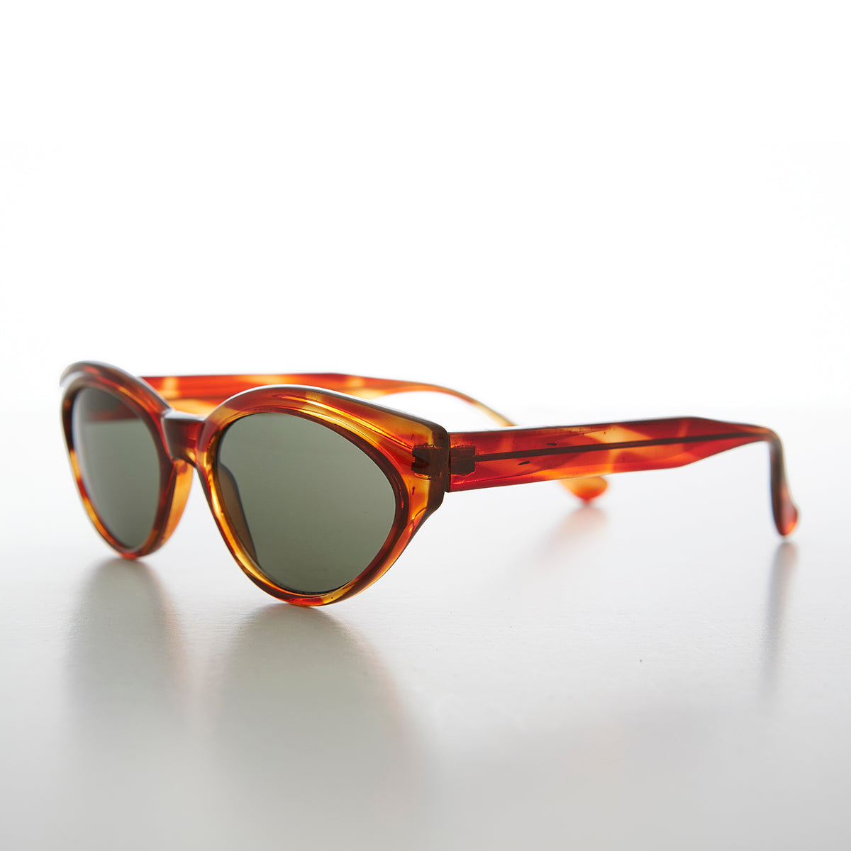 Perfect Oval Cat Eye Vintage Sunglasses - Irene